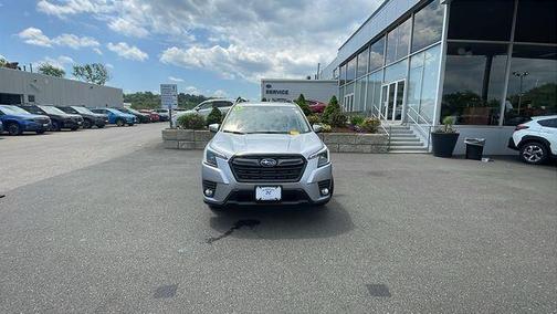 Ice Silver Metallic 2023 Subaru Forester Limited