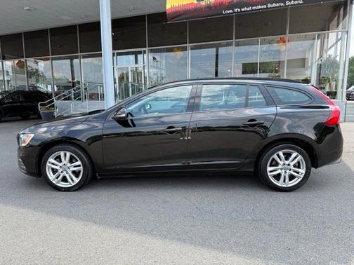 2018 Volvo V60 T5 Dynamic