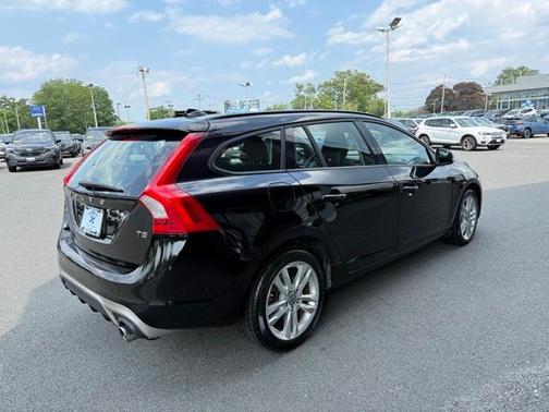 2018 Volvo V60 T5 Dynamic