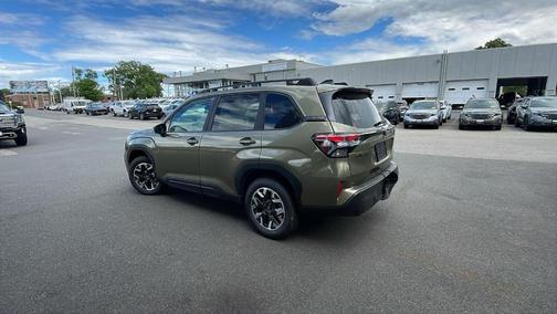 Autumn Green Metallic 2026 Subaru Forester Premium