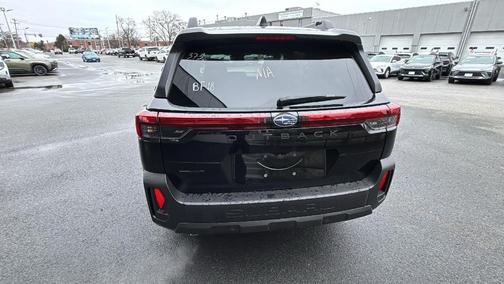 Crystal Black Silica 2026 Subaru Outback Limited