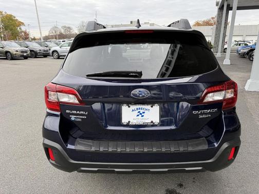 2018 Subaru Outback 3.6R Limited