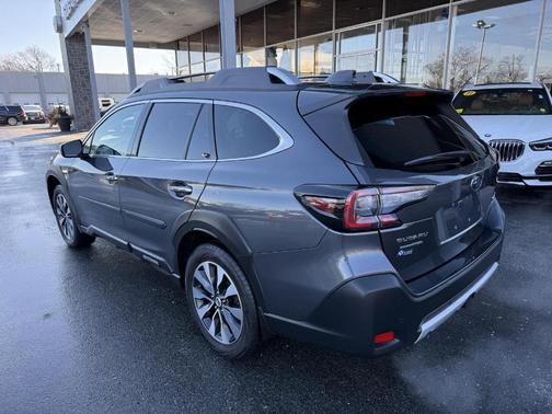 2023 Subaru Outback Touring XT