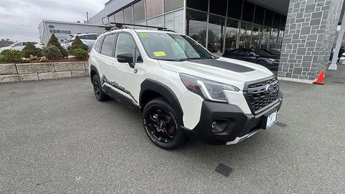 Crystal White Pearl 2025 Subaru Forester Wilderness