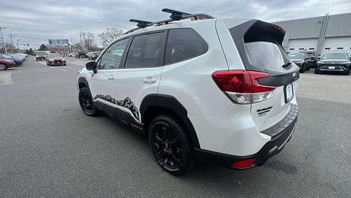 Crystal White Pearl 2025 Subaru Forester Wilderness