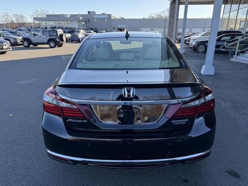 2017 Honda Accord Hybrid Touring