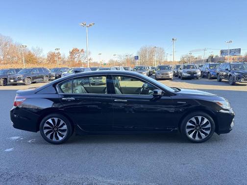 2017 Honda Accord Hybrid Touring