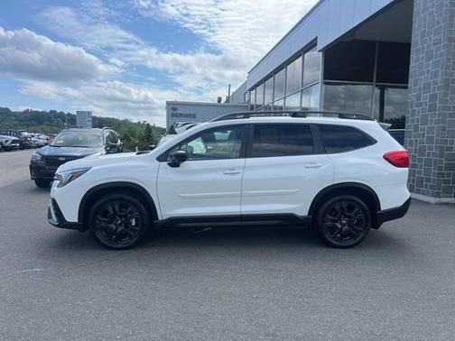 2025 Subaru Ascent Onyx Edition Touring