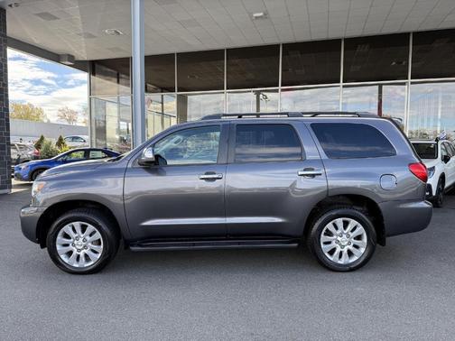 2017 Toyota Sequoia Platinum