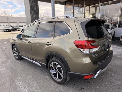 2023 Subaru Forester 2.5i Touring