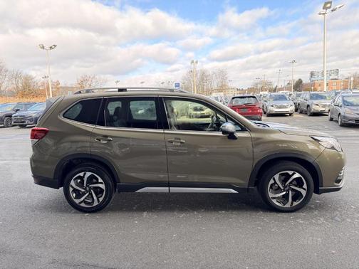 2023 Subaru Forester 2.5i Touring