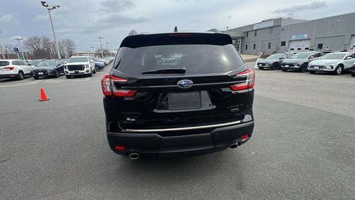Crystal Black Silica 2026 Subaru Ascent Onyx Edition Touring
