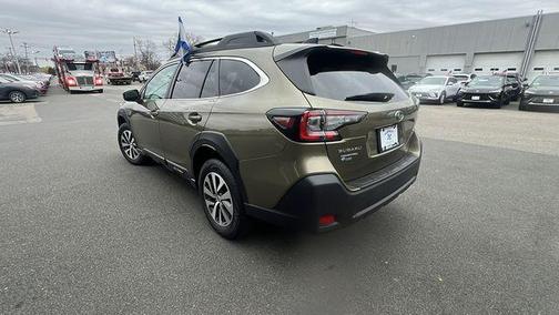 Autumn Green Metallic 2025 Subaru Outback Premium