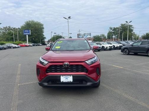 2025 Toyota RAV4 XLE