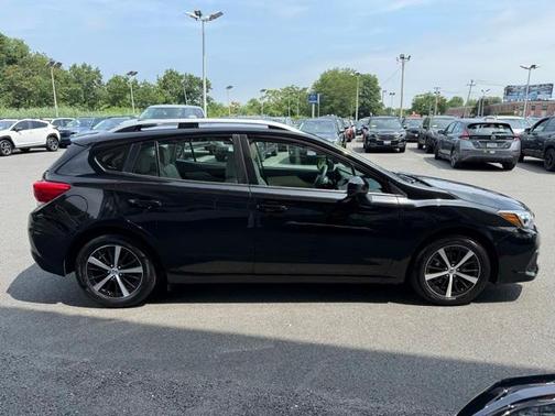 2023 Subaru Impreza Premium