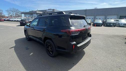 Crystal Black Silica 2026 Subaru Outback Limited