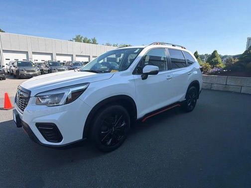 Crystal White Pearl 2021 Subaru Forester Sport