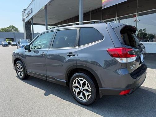 2022 Subaru Forester Premium