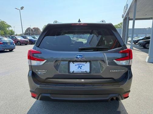 2022 Subaru Forester Premium