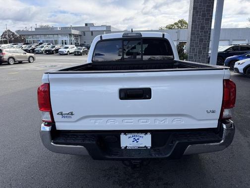 2017 Toyota Tacoma SR5