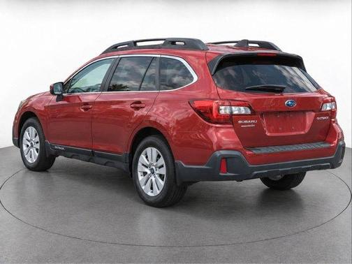 Crimson Red Pearl 2019 Subaru Outback 2.5i Premium
