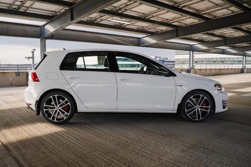 2017 Volkswagen Golf GTI Sport 4-Door