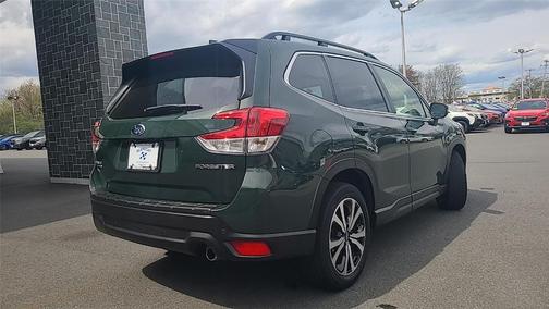 Cascade Green Silica 2024 Subaru Forester Limited