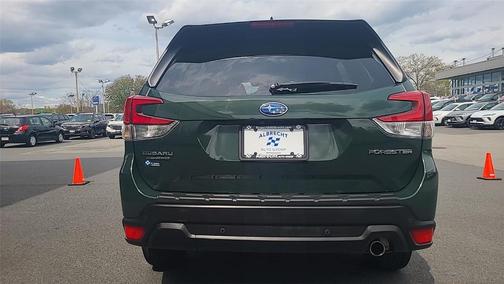 Cascade Green Silica 2024 Subaru Forester Limited