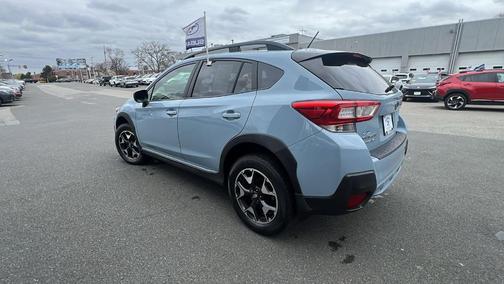 Cool Gray Khaki 2019 Subaru Crosstrek 2.0i