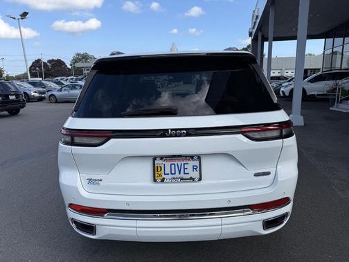 2022 Jeep Grand Cherokee Overland