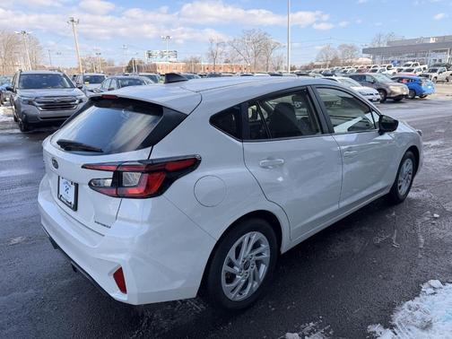 2025 Subaru Impreza Base