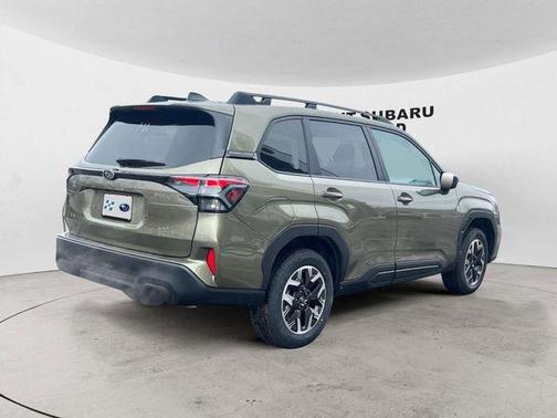 Autumn Green Metallic 2026 Subaru Forester Premium