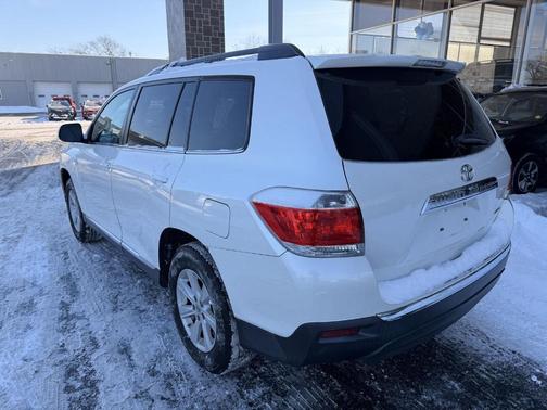 2013 Toyota Highlander SE