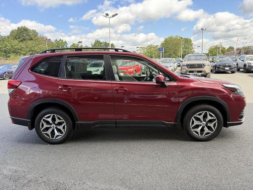 2022 Subaru Forester Premium