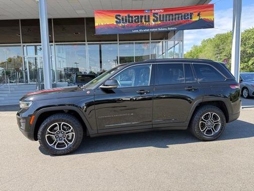 2022 Jeep Grand Cherokee Trailhawk