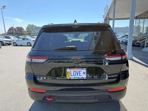 2022 Jeep Grand Cherokee Trailhawk