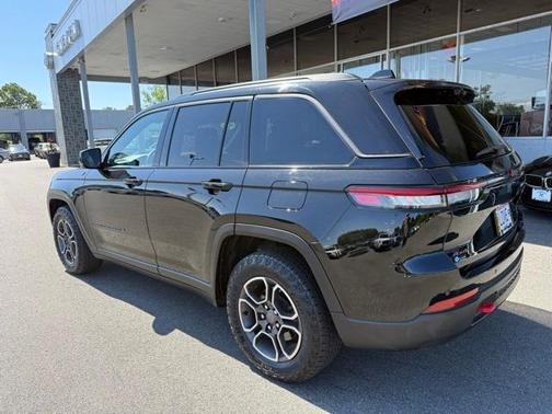 2022 Jeep Grand Cherokee Trailhawk