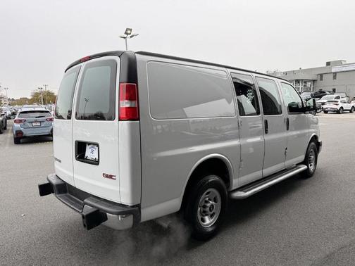 2024 GMC Savana 2500 Work Van