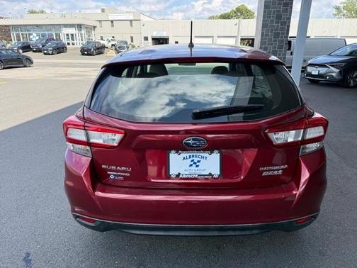 2017 Subaru Impreza 2.0i