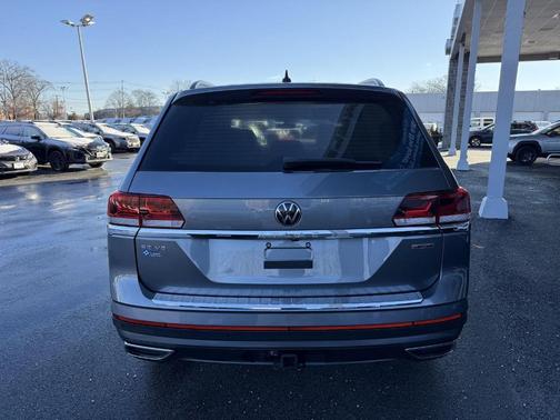 2022 Volkswagen Atlas 3.6L SE w/Technology