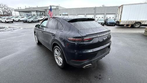 Moonlight Blue Metallic 2023 Porsche Cayenne
