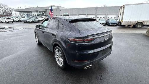 Moonlight Blue Metallic 2023 Porsche Cayenne