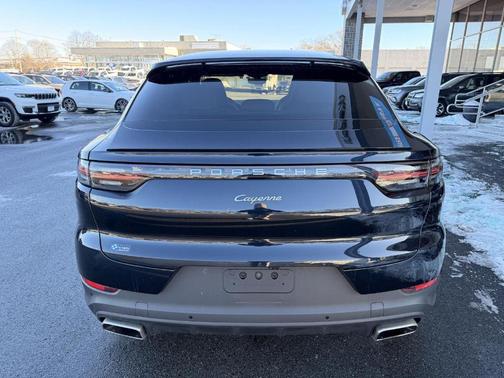 2023 Porsche Cayenne 