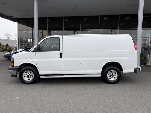 2024 GMC Savana 2500 Work Van