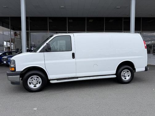 2024 Chevrolet Express 2500 Work Van