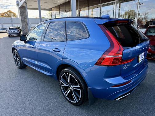 2020 Volvo XC60 T6 R-Design