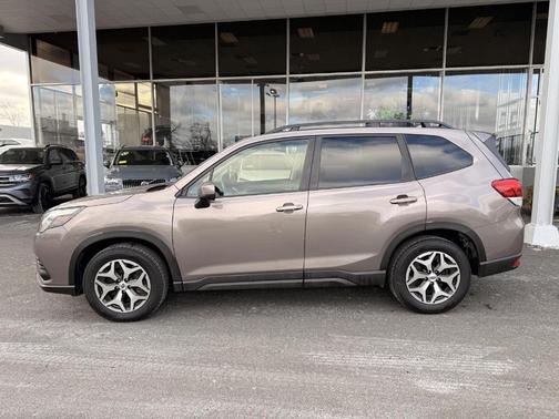 2023 Subaru Forester 2.5i Premium