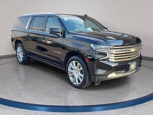 Black 2023 Chevrolet Suburban 4WD High Country