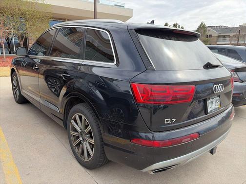 2017 Audi Q7 3.0T Premium