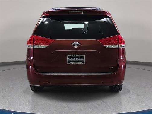 2013 Toyota Sienna LE
